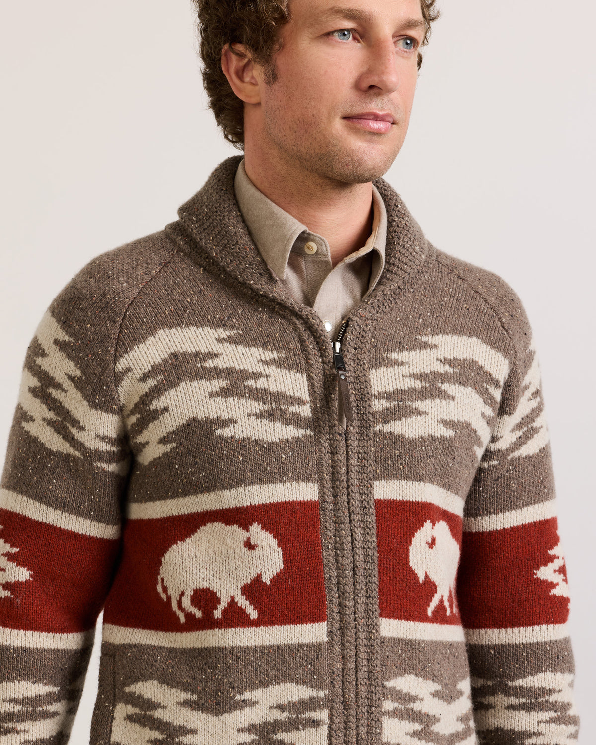 Pendleton Mens Bison Lambswool Zip Cardigan ribbed cuffs and ribbed hem on long sleeves for a structured fit ranch wear