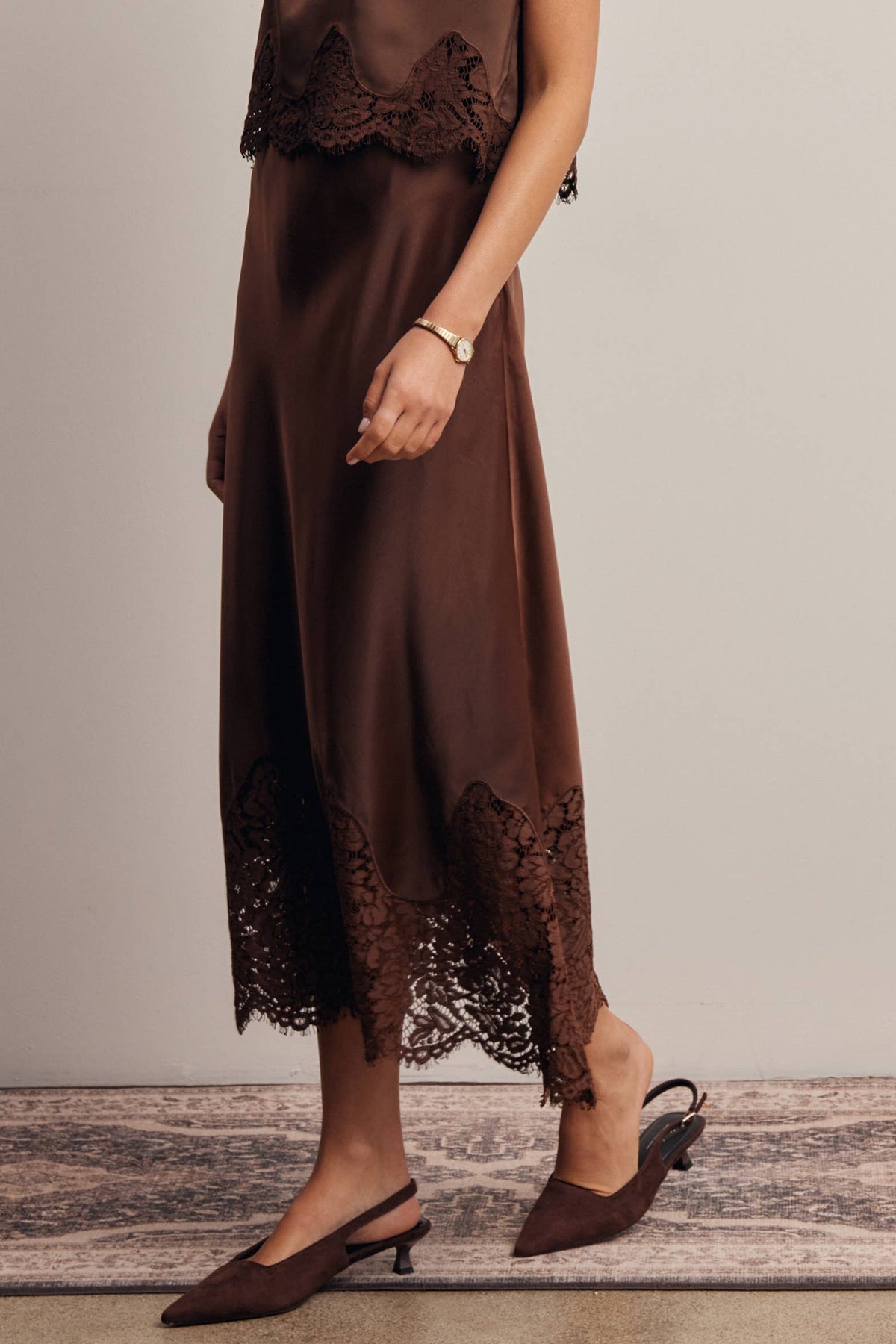Listicle Stretch Satin Lace Trim Maxi Skirt Mocha dramatic scalloped hem with delicate lace texture for a rodeo night out