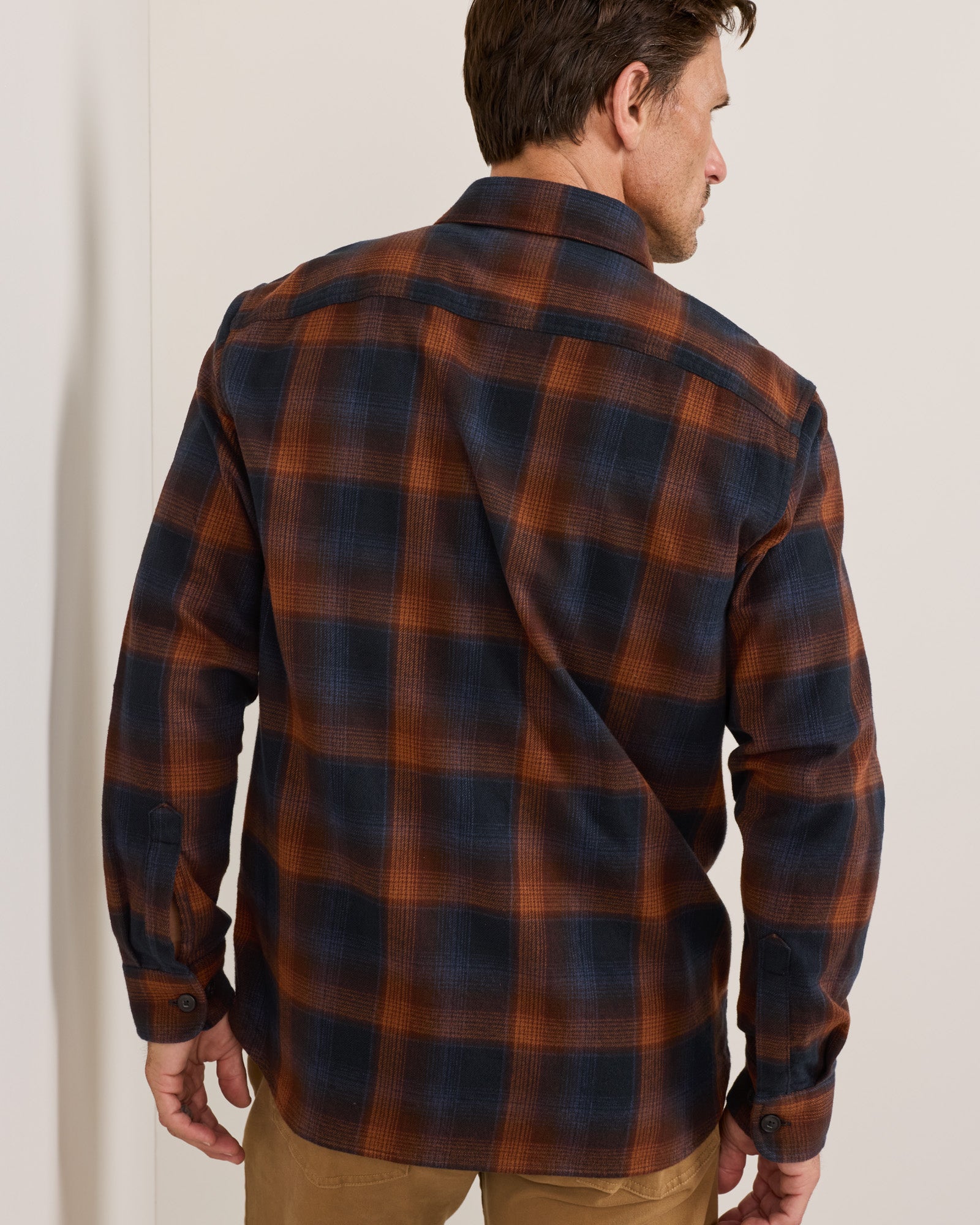 Pendleton Mens Burnside Flannel Shirt Navy Brown Plaid relaxed fit layering shirt with spread collar and straight hem ranch wear