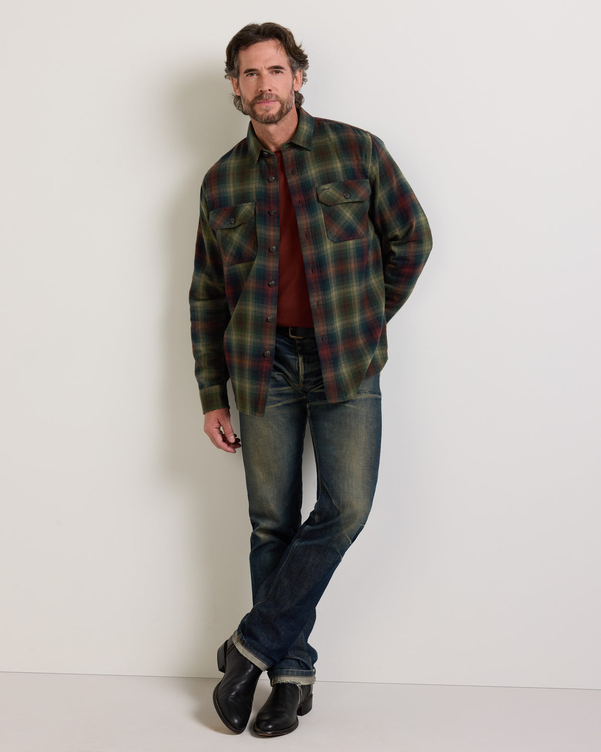 Pendleton Mens Burnside Flannel Shirt Green Multi Plaid easy boxy cut with spread collar and shirttail hem ranch wear