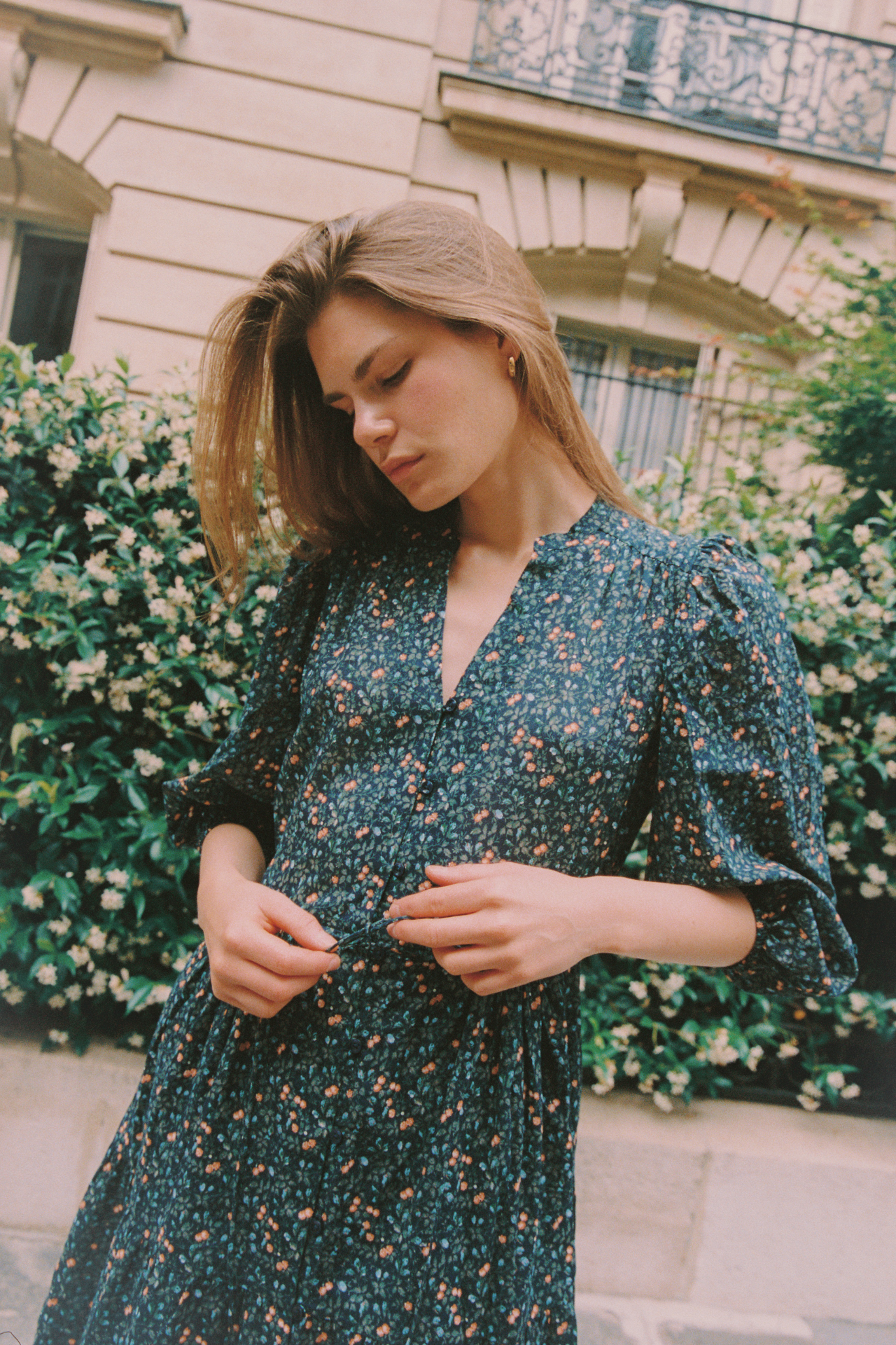 Trovata Sylvie Dress Marin Ditsy v neckline with antique white buttons down the front womens western clothing