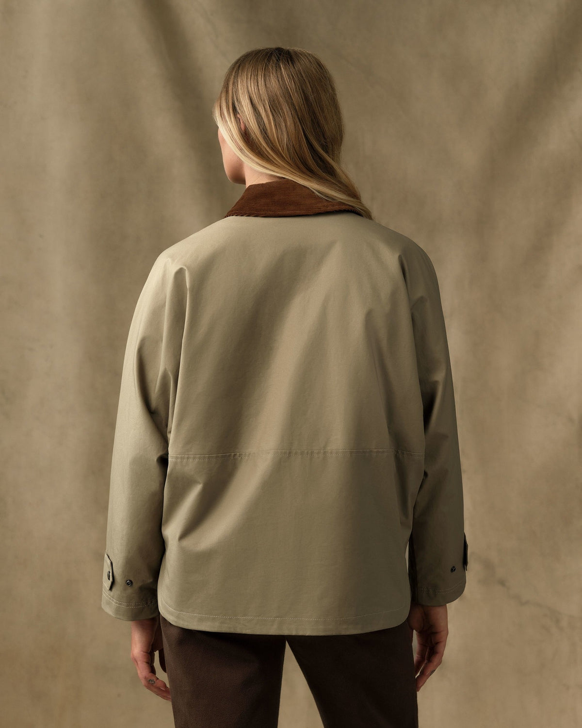 Filson Womens Harbor Front Waxed Jacket Marsh Tan detachable hood that adds coverage on stormy days cowgirl western fashion