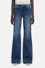 7 For All Mankind Dojo in Denim Gale signature 7 back pocket embroidery on a medium blue wash womens western clothing