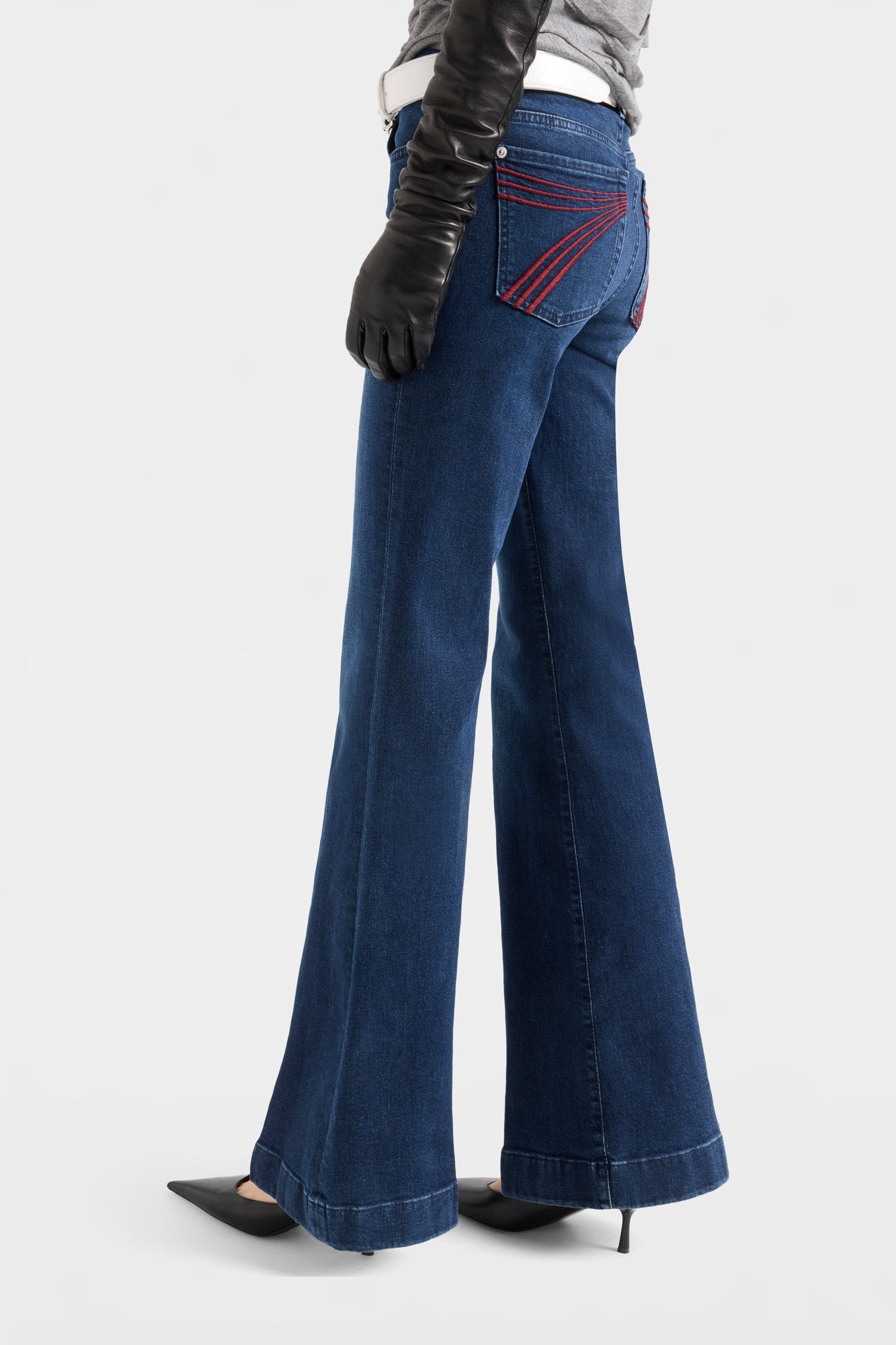 DOJO 36 in Denim Shadowleaf soft denim with all day stretch that holds its shape Dupe
