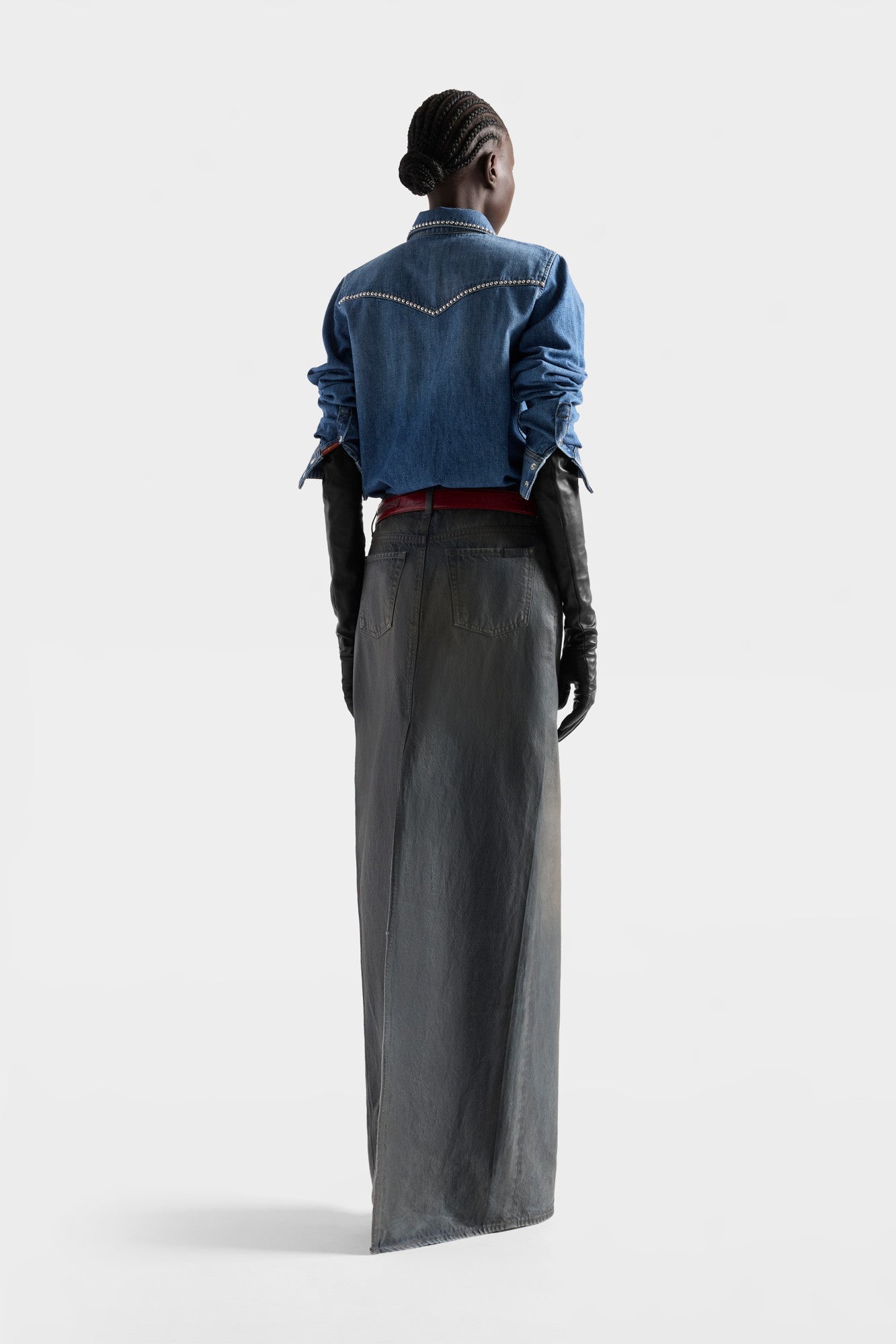 WESTERN SHIRT in Denim Avenue layering piece for cowgirl looks in Park City and Kamas