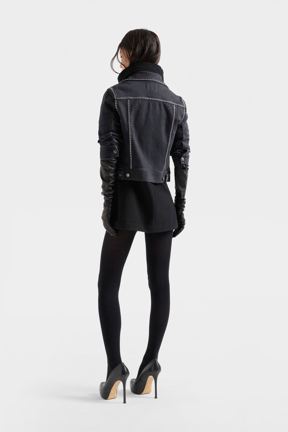 7 For All Mankind Adi Trucker Jacket in Denim Nocturne structured fit through the shoulders and body cowgirl Utah