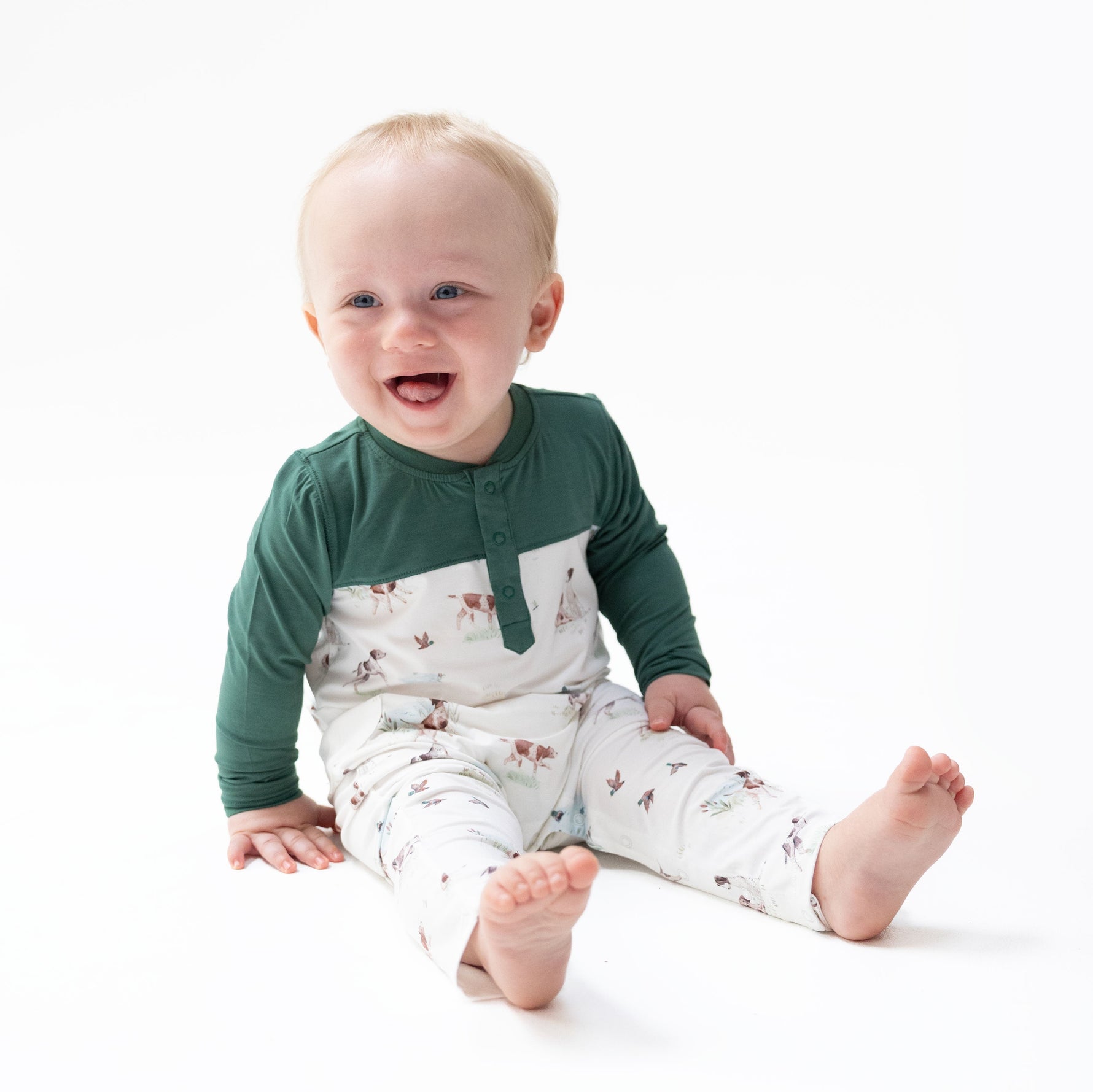 Western baby clothing kids western boutique Utah Pointer Pups and Duck Buddies Romper with Contrast Sleeves 969F26PPD Boltranchstore.com free shipping