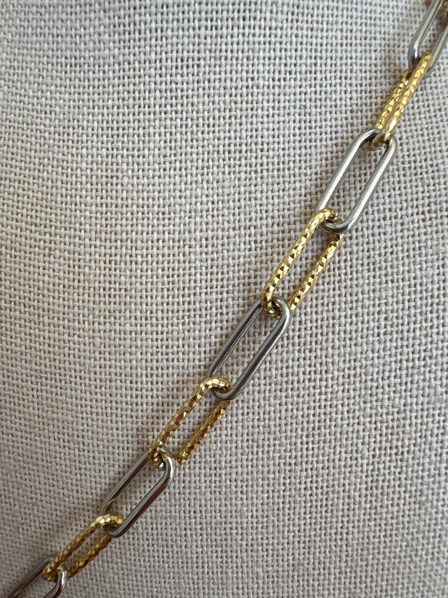 Paperclip Matte Black Diamond Cut Gold