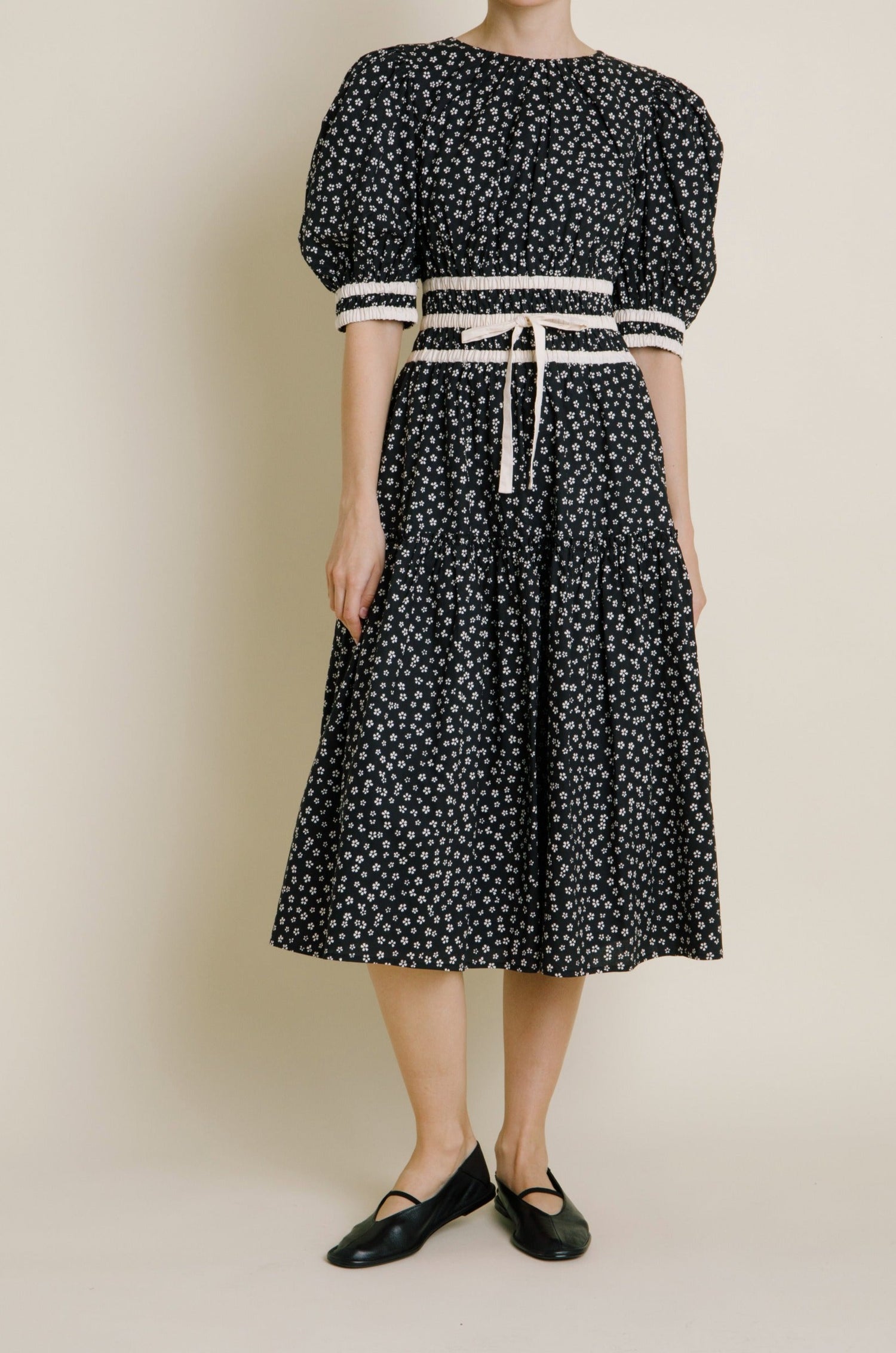 Combo Trimming Puff Sleeve Dress - Black