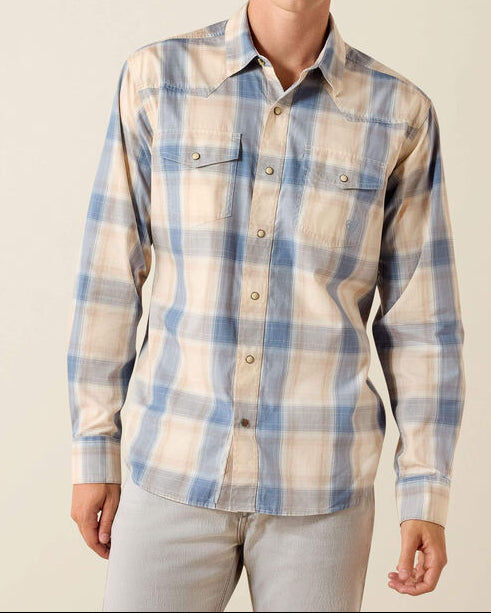 Ariat Mens Retro Horace Fitted Snap Shirt a fitted snap shirt with two snap down pockets available at boltranchstore.com