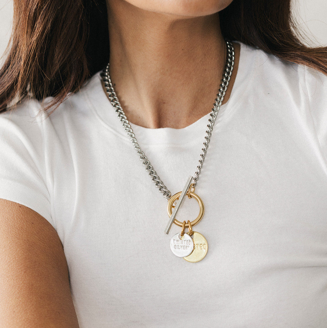 Twisted Silver Capture Necklace