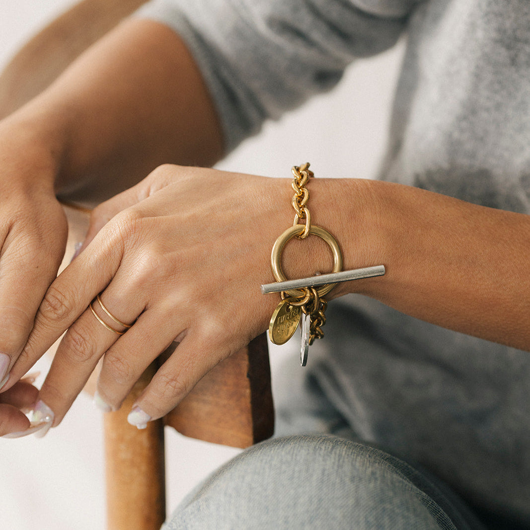 Twisted Silver Capture Bracelet