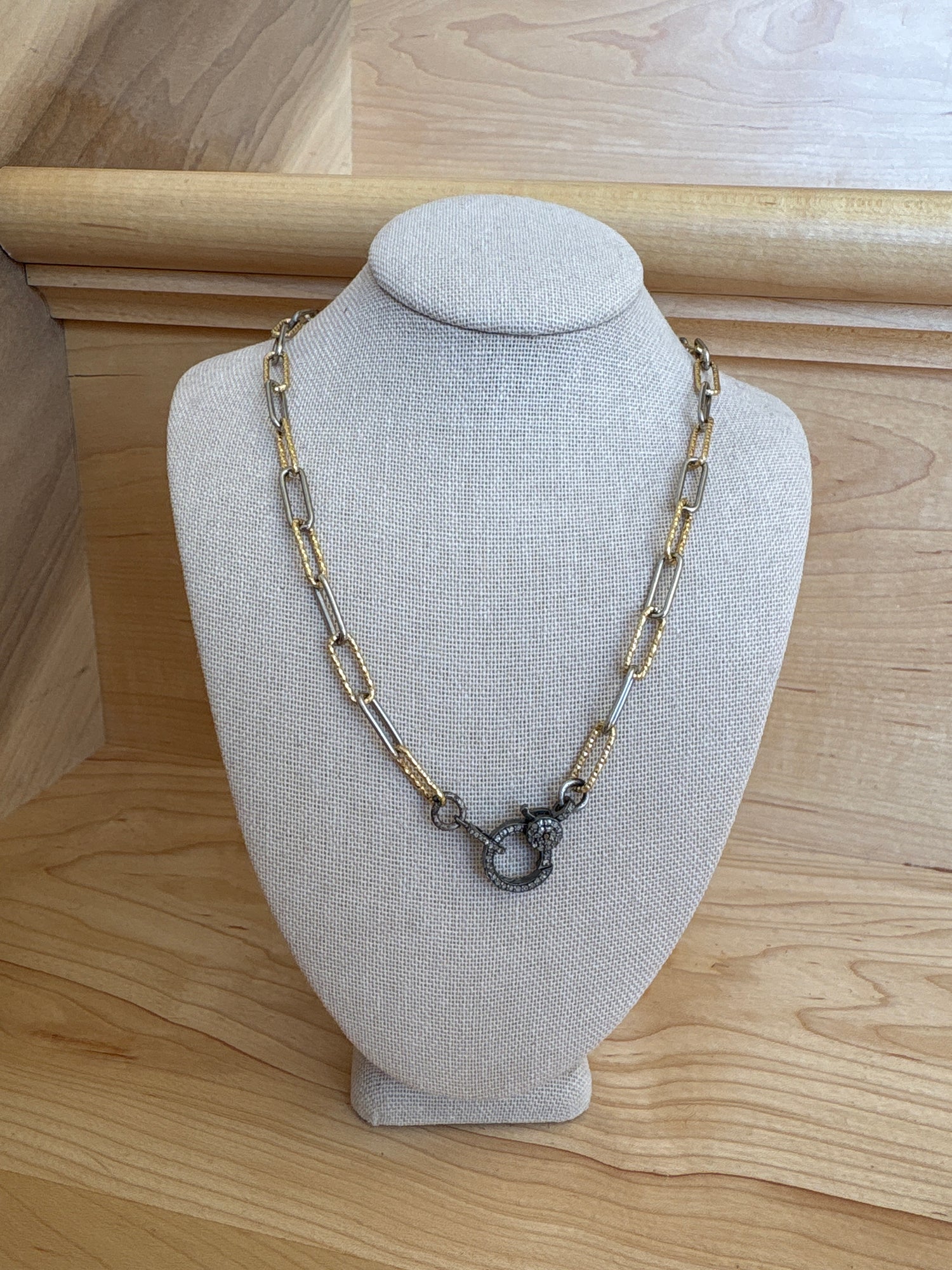 Paperclip Matte Black Diamond Cut Gold
