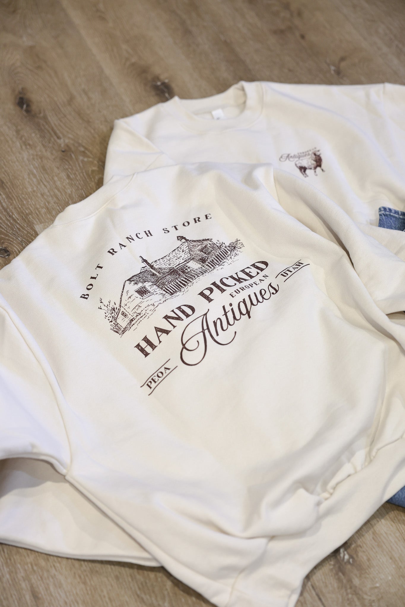 Bolt Ranch Antique Crewneck