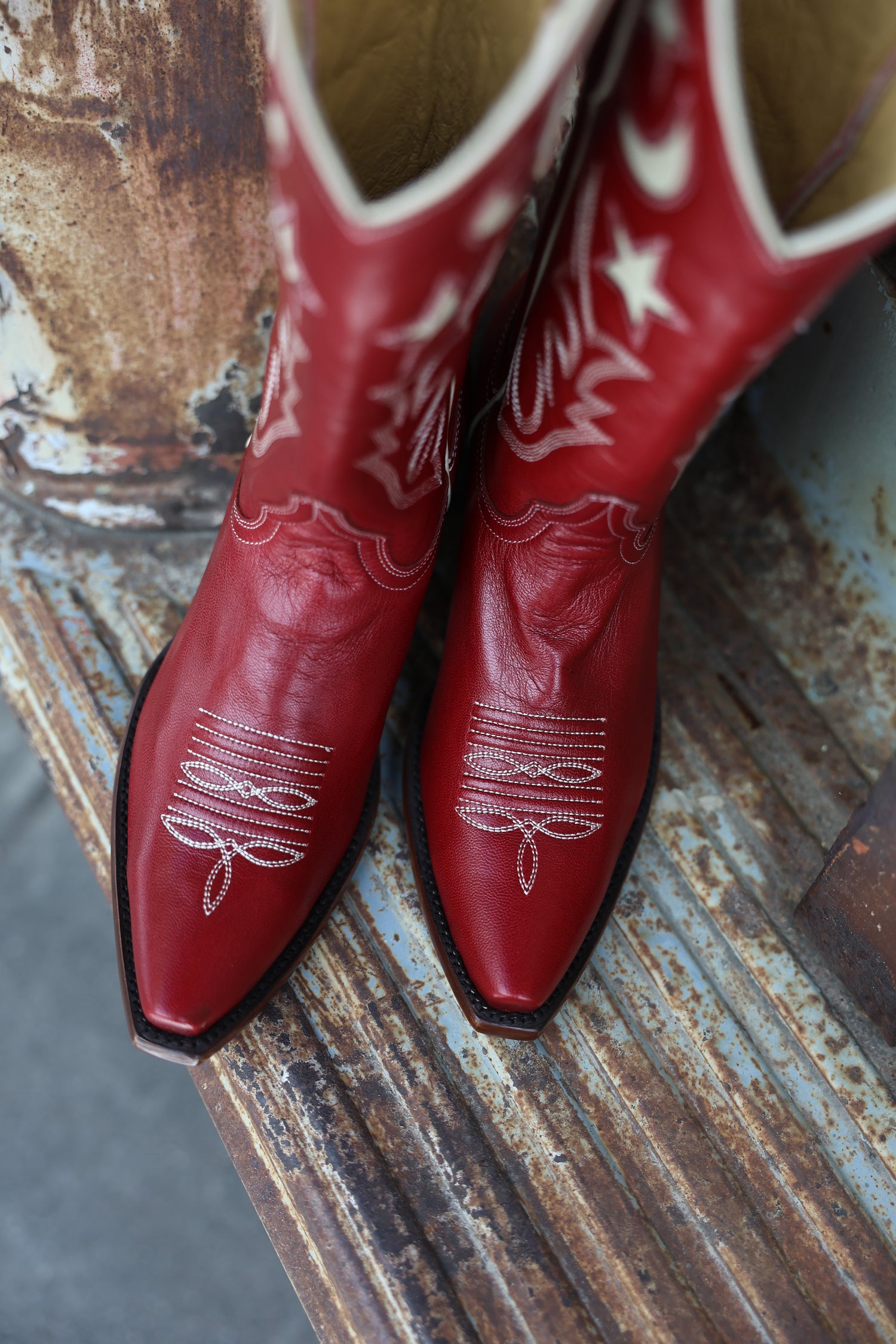 Old Gringo Moon Classic in Red Boots