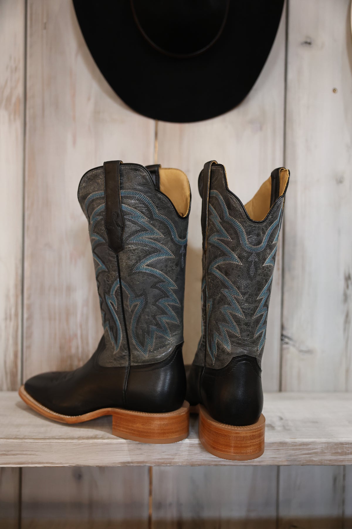 R Watson Mens Black Mestizo Boot