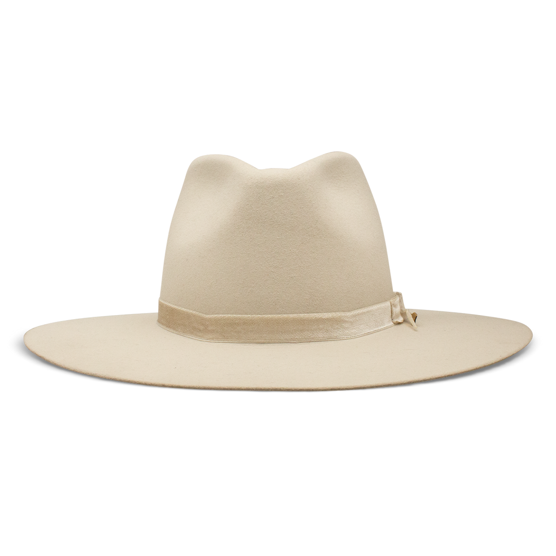 Charlie 1 Horse Ring Finger Fashion Hat