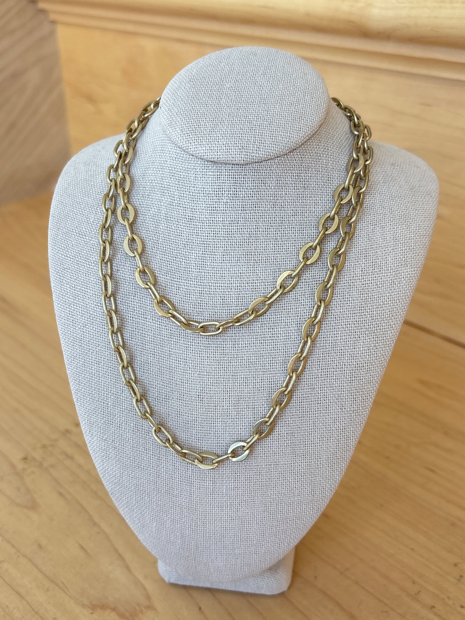 Makhala Matte Gold Rounded PaperClip Chain