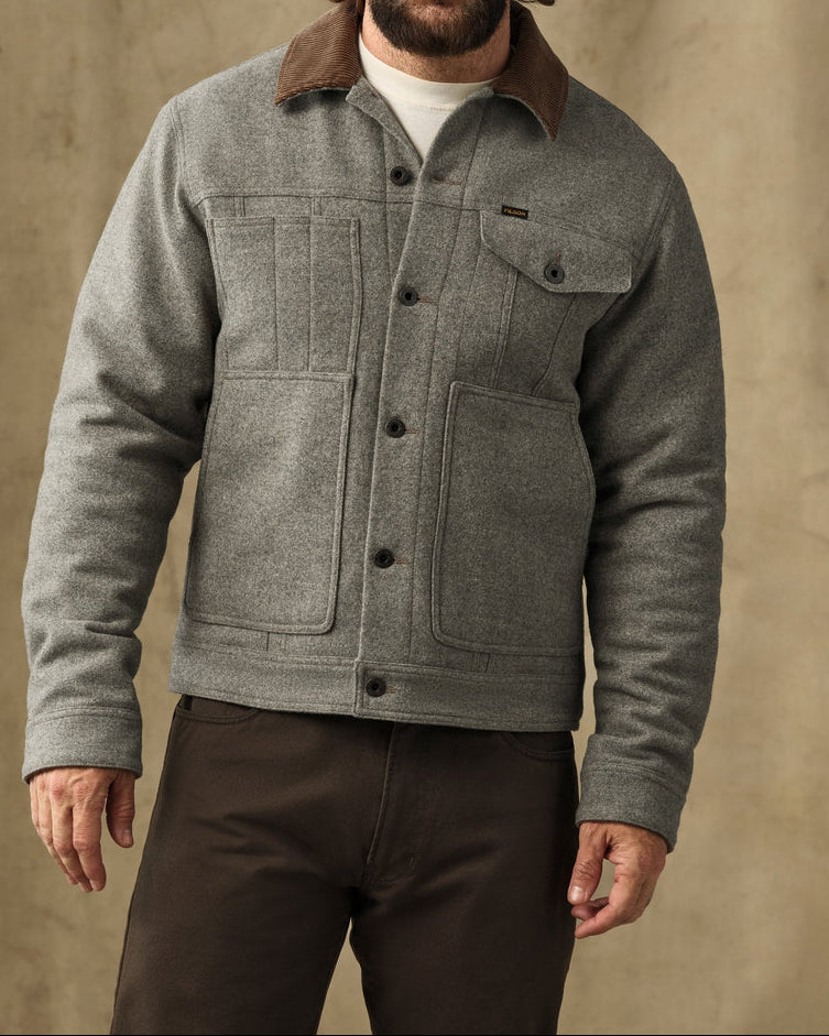 Filson Spokane Insulated Short Cruiser in vintage heather gray with two front lower pockets,button up front convenient front pockets in long sleeve with a brown corduroy collar