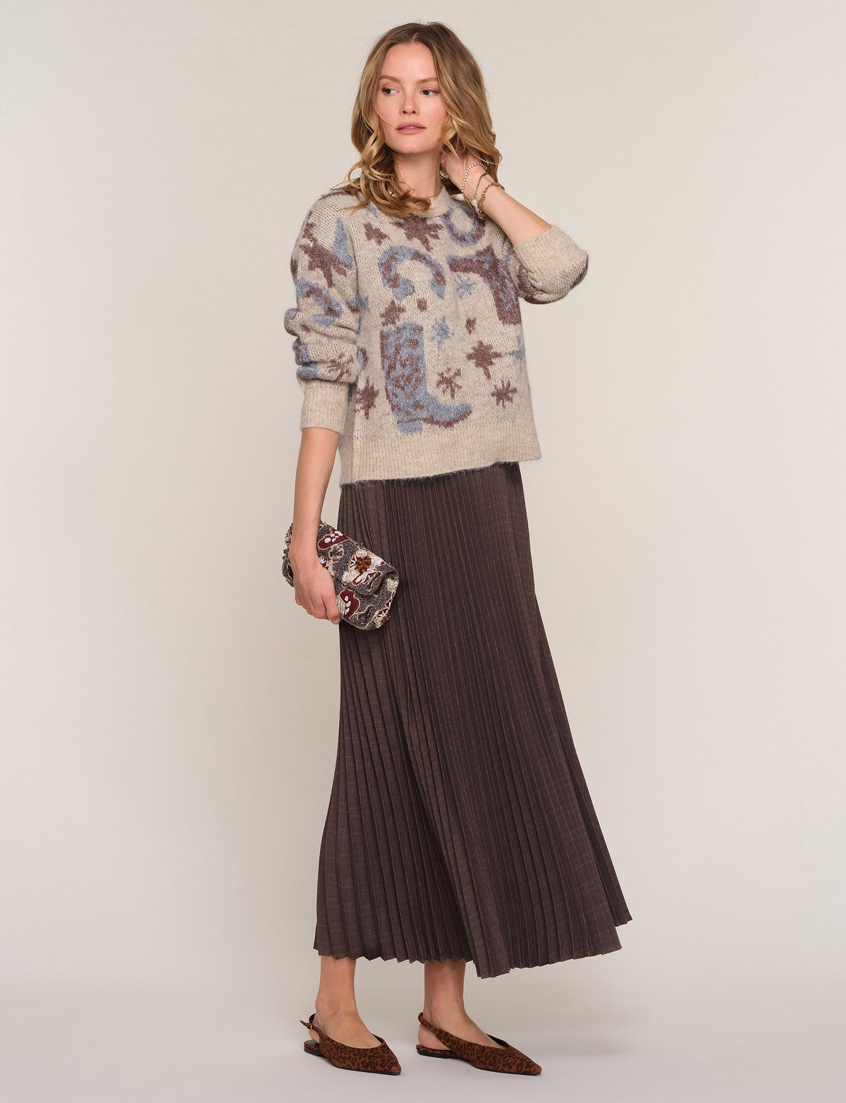 Heartloom Xena Sweater crew neck pullover with a relaxed fit womens western clothing