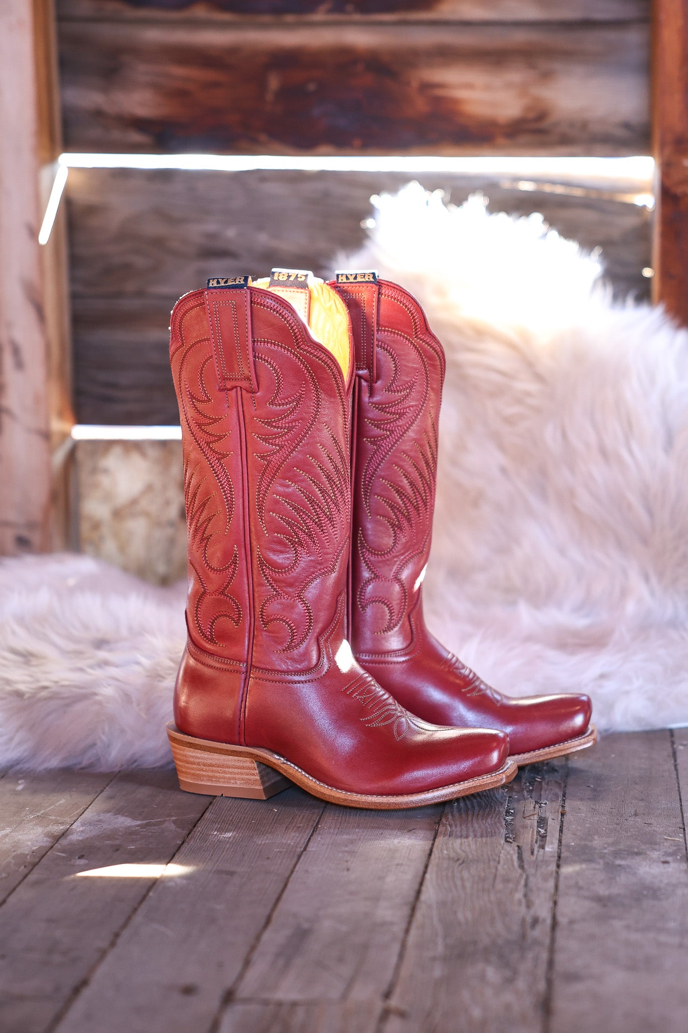Hyer Womens Leawood Red Boots Womens cowboy boots Cowgirl patriotic americana rodeo fashion boot western wear Boltranchstore.com free shipping in stock perfect red boot