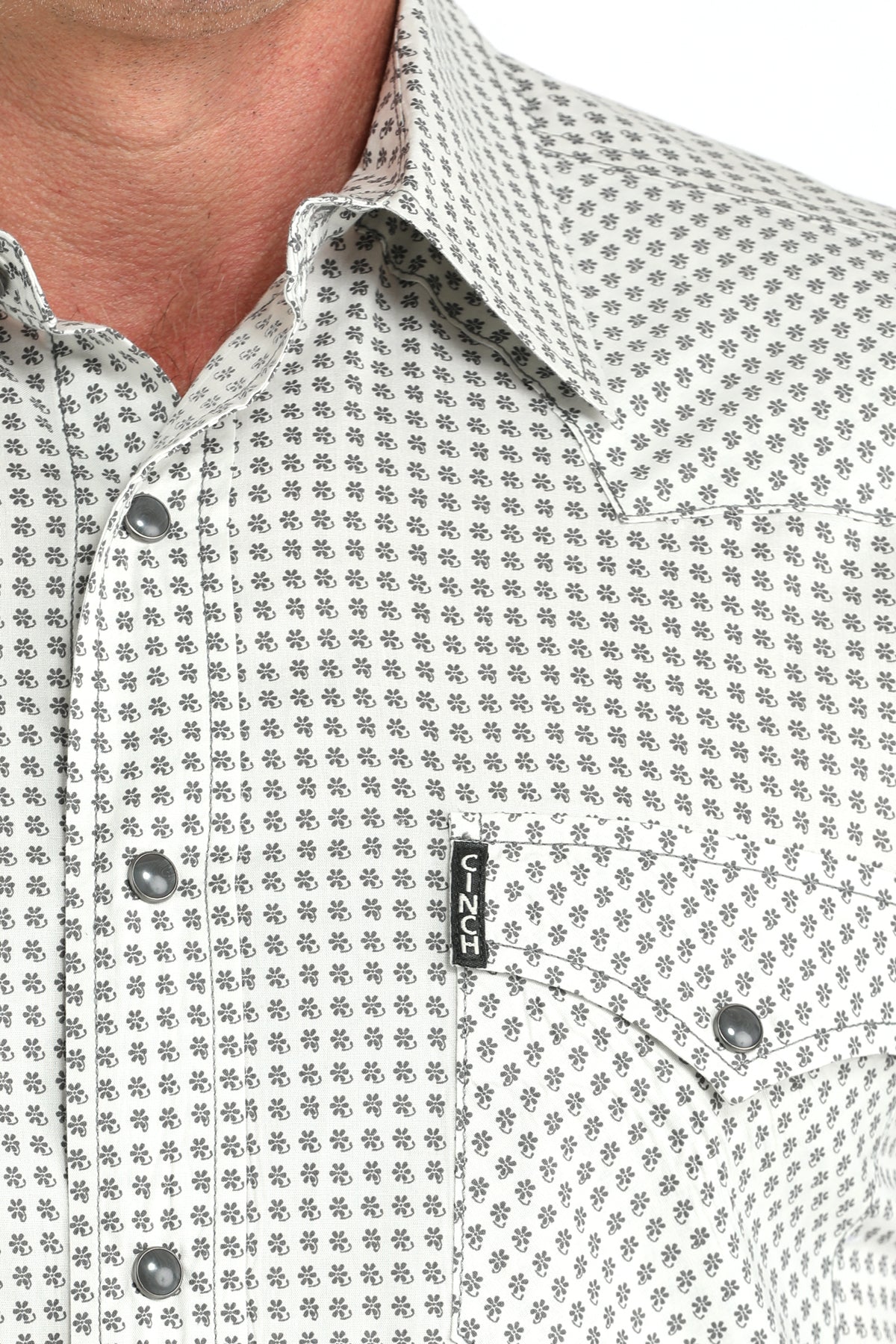 Cinch Mens Cream Modern Shirt featuring front yoke, snap pockets