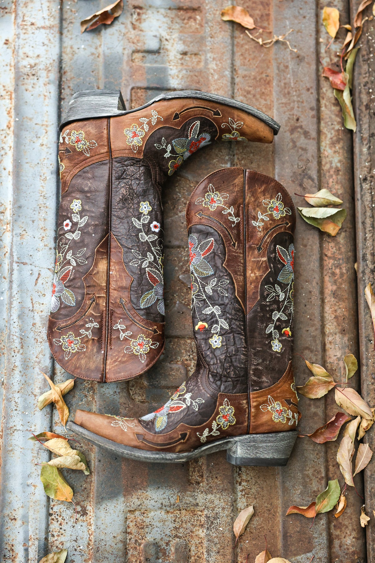 Womens Old Gringo Bonnie Cowboy Boots floral embroidered cowgirl boots western fashion at Boltranchstore.com Free Shipping popular NFR outfit boot 