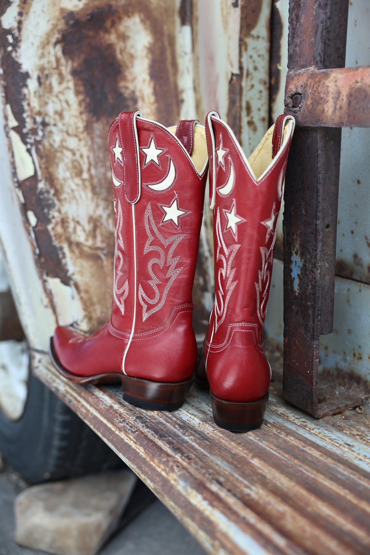 Old Gringo Moon Classic in Red Boots back view red cowgirl boots Boltranchstore.com popular summer concert boots western fashion style