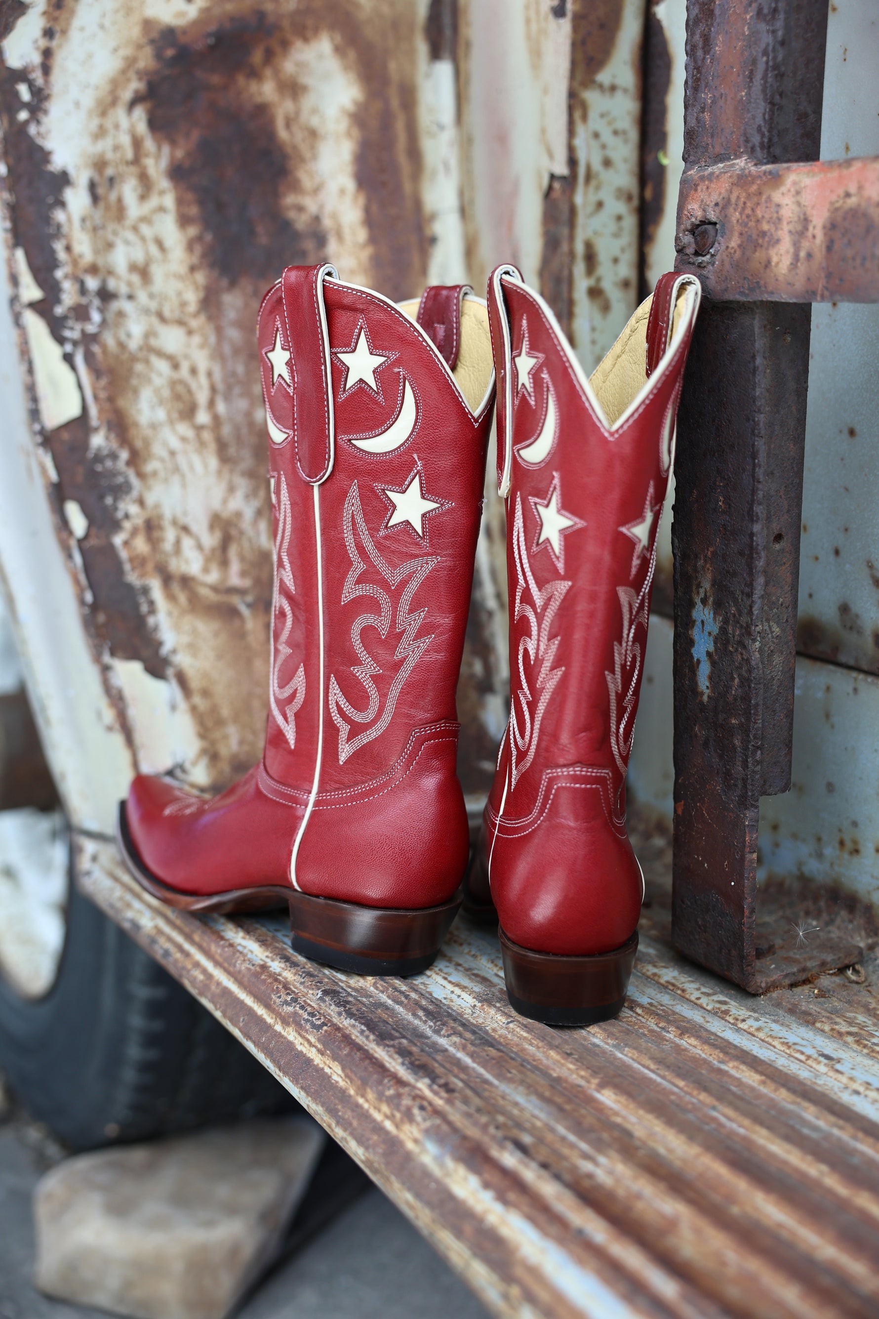 Old Gringo Moon Classic in Red Boots back view red cowgirl boots Boltranchstore.com popular summer concert boots western fashion style