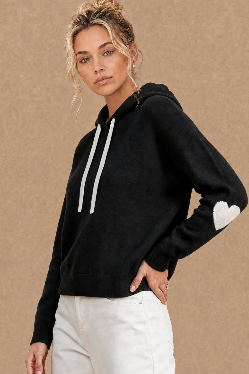 27 Miles Malibu Reva Cashmere Contrast Heart Pullover Hoodie side slits at the hem for easy movement womens western clothing