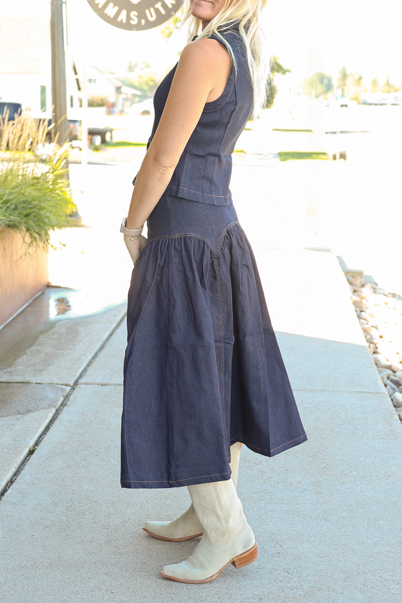womens sleevelesss denim top and skirt set with a western flare perfect paired with stetson boots for a concert or evening out sold at Bolt Ranch Store in Kamas Utah