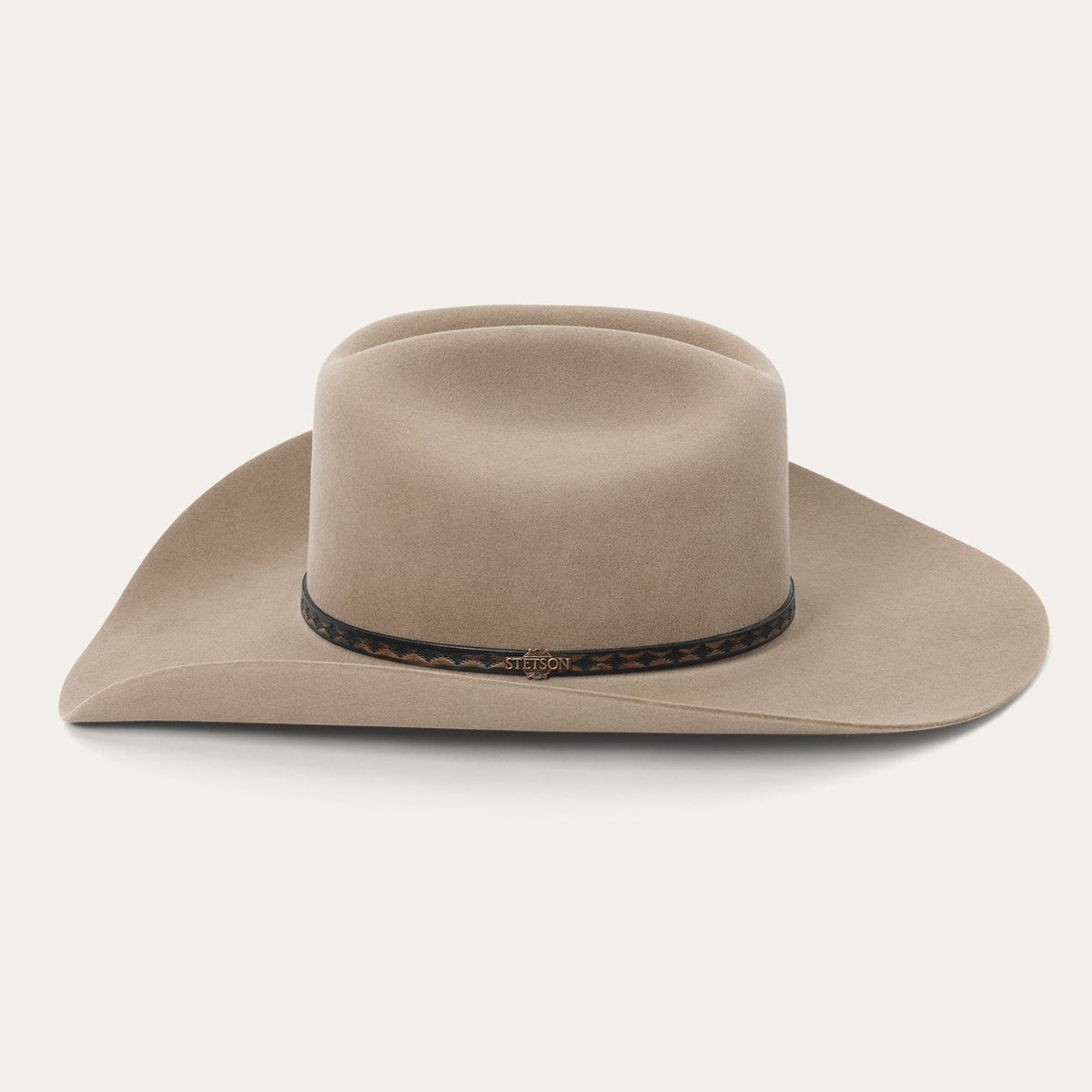 Stetson Medalist Cowboy Hat Sahara rugged leather hatband finished with a Stetson logo hat pin