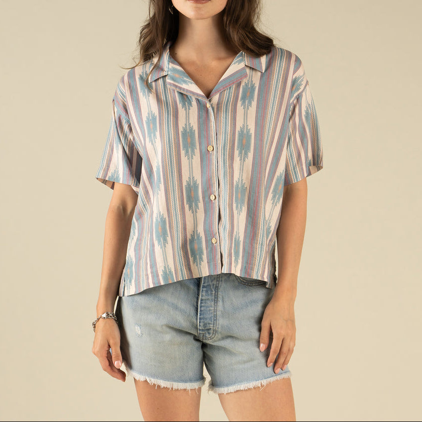 Sendero Isla Top FREE Shipping at boltranchstore.com