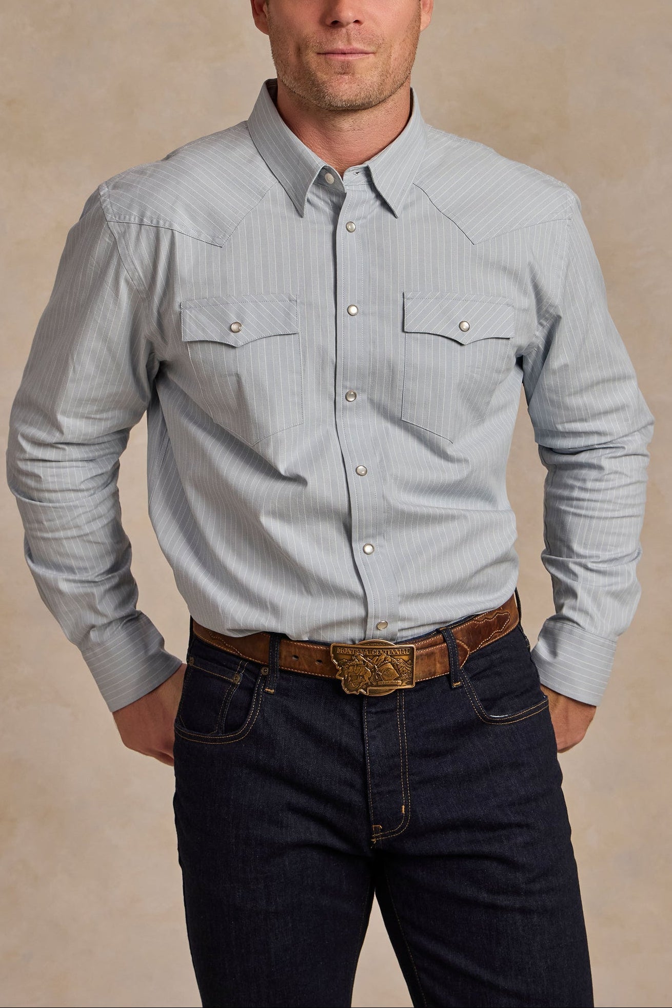 Schaefer Mens Classic Western Button Down with Snaps Helotes a snap up shirt with two front snap down pockets in a long sleeve a rodeo shirt at boltranchstore.com