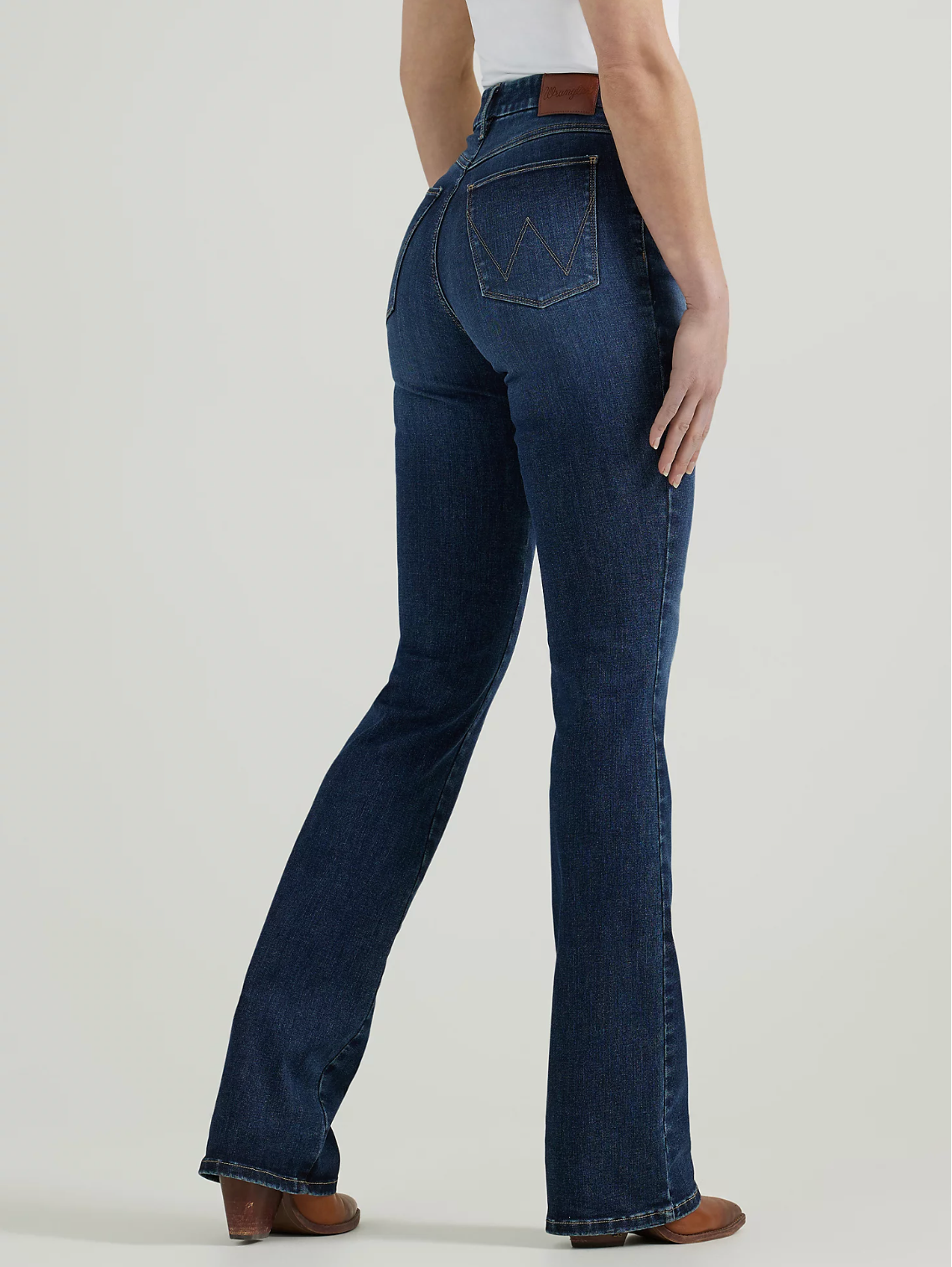 Wrangler Womens Bespoke Bootcut Jean in Lacey