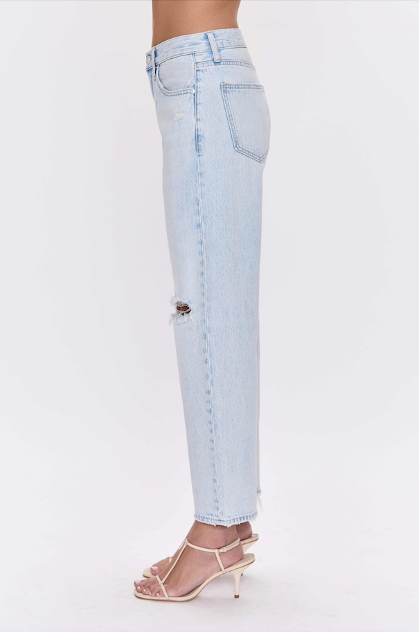 Lexi Mid Rise Bowed Straight in Solstice Distressed