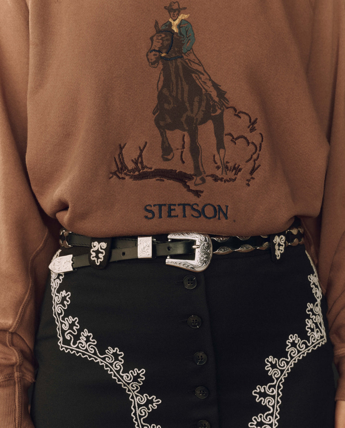 Stetson x THE GREAT Western Hardware Belt slim 1 inch strap with scalloped silver tone conchos western clothing