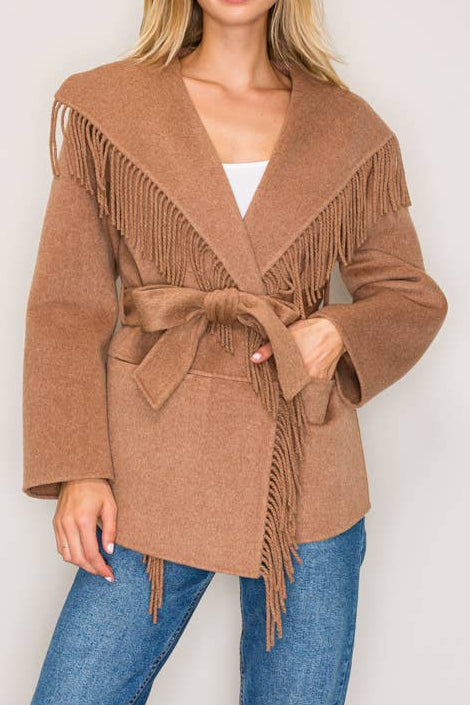 Wrap jacket with waiste tie and fringe on the collar and down the front of the jacket, long sleeves in taupe.