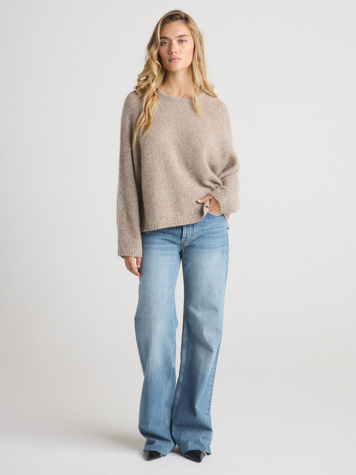W Cashmere SIERRA Oversized Sweater Heather Brown 3 gauge knit in 75 percent cashmere 25 percent silk womens fashion