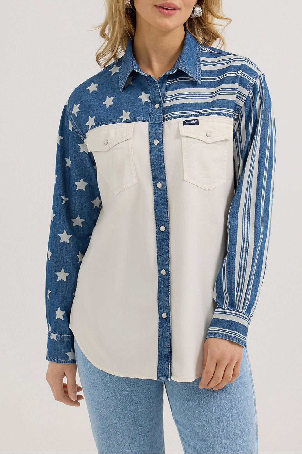 Womens Wrangler Pieced Boyfriend Denim Western Snap Shirt rodeo americana stars stripes july popular viral boltranchstore.com