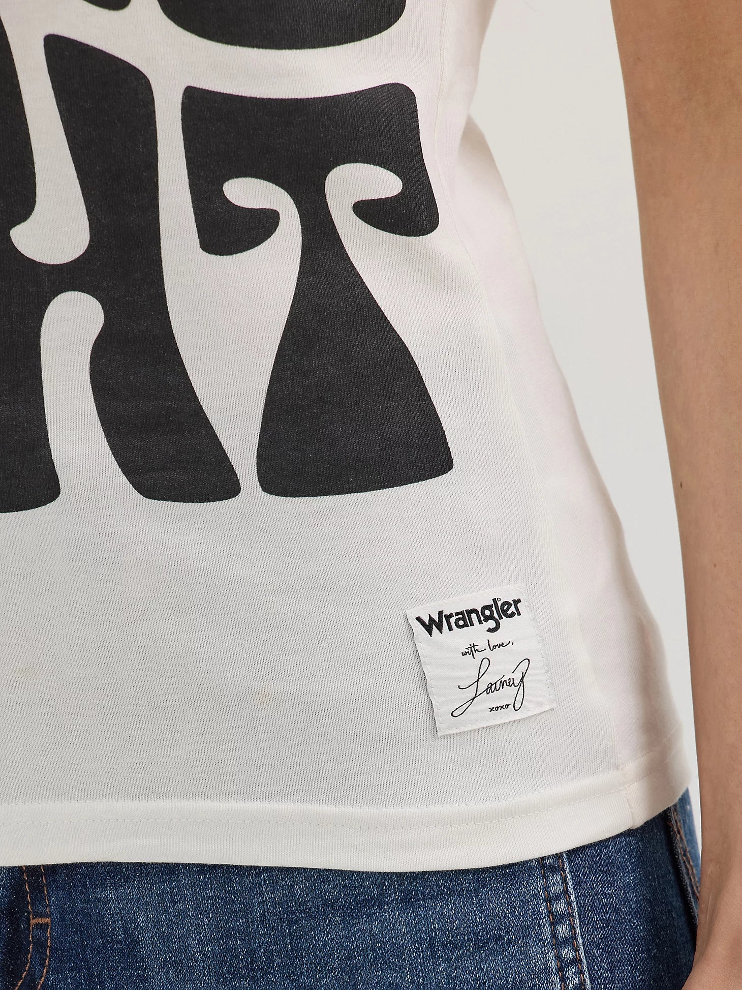 Wrangler Lainey Wilson Hang Tight Tee