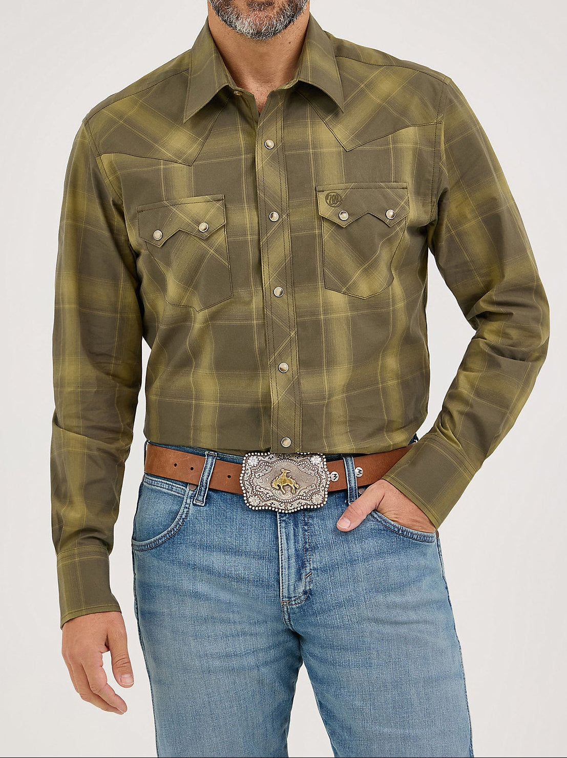 Wrangler Mens Retro LS Sawtooth Snap Shirt a snap shirt with two sawtooth snap down front pockets in a green plaid available at boltranchstore.com