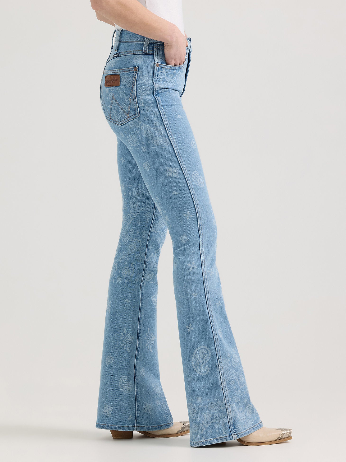 Wrangler Womens Bailey High Rise Printed Flare