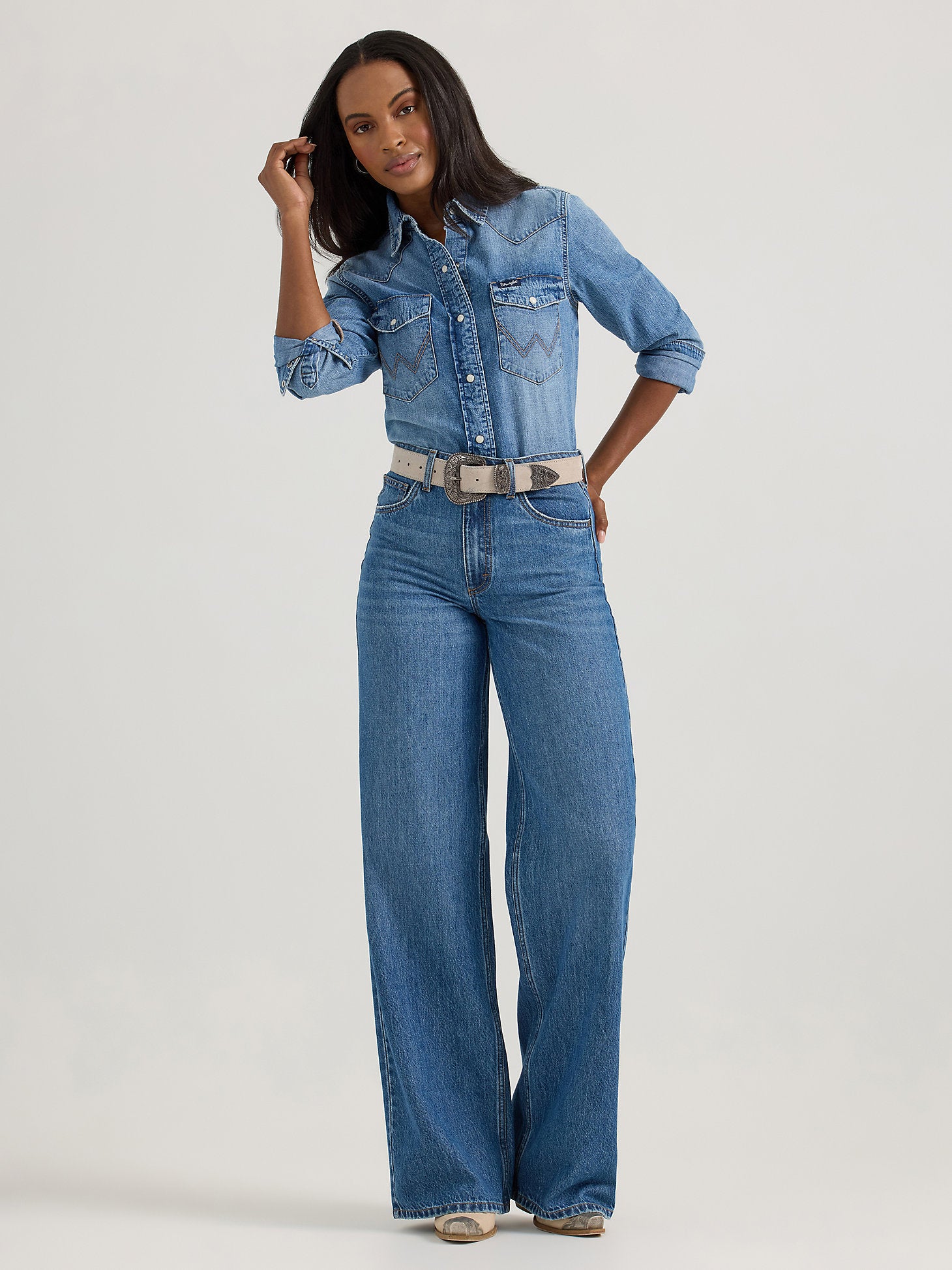 Wrangler Womens Classic Denim Slim Snap Shirt
