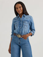 Wrangler Womens Classic Denim Slim Snap Shirt