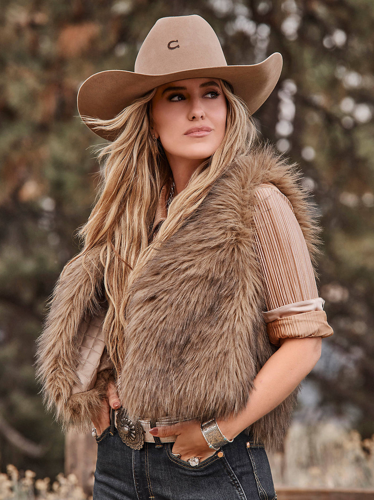 Wrangler Womens X Lainey Wilson Womens Fur Vest layer fashion warm bolt ranch store