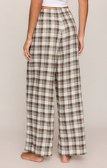 Z Supply Better Off Plaid Flannel Pant Cocoa Bean adjustable drawcord at the elastic waist womens western clothing