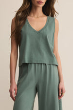 ZT253828 Z Supply Sloane V-Neck Cotton Jersey Top hunter green free shipping Boltranchstore.com