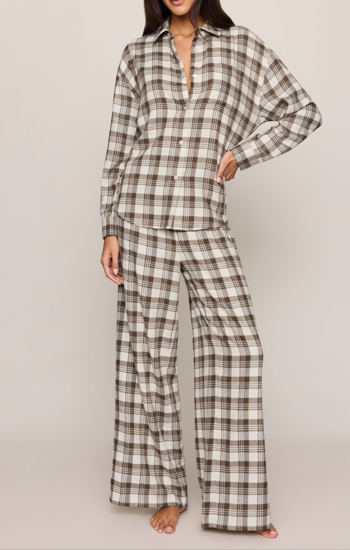 Z Supply River Plaid Button Up Cocoa Bean easy layering shirt worn open or buttoned for everyday western fashion Kamas