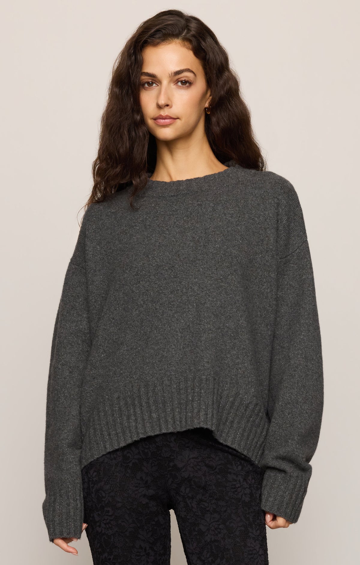 Z Supply Eastwell Pullover Sweater Charcoal Heather easy relaxed silhouette in a soft cotton blend knit western fashion
